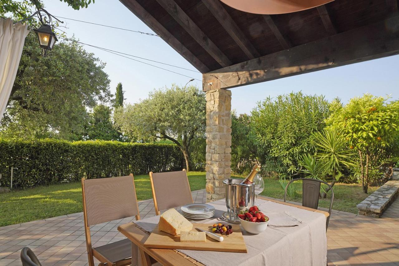 Villa Bouganville Тосколано Мадерно Екстериор снимка